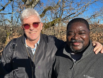 Le Pasteur Maire Nicolas Sawadogo et le Pasteur Michel Genton