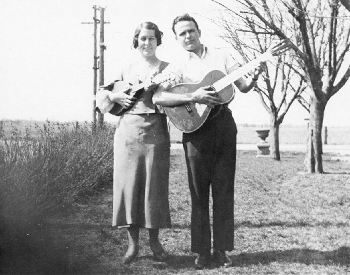 Frère Branham et Hope Brumback, sa première épouse.